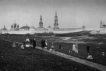 Вид на Калязинский Троицкий монастырь, фото нач. XX века
